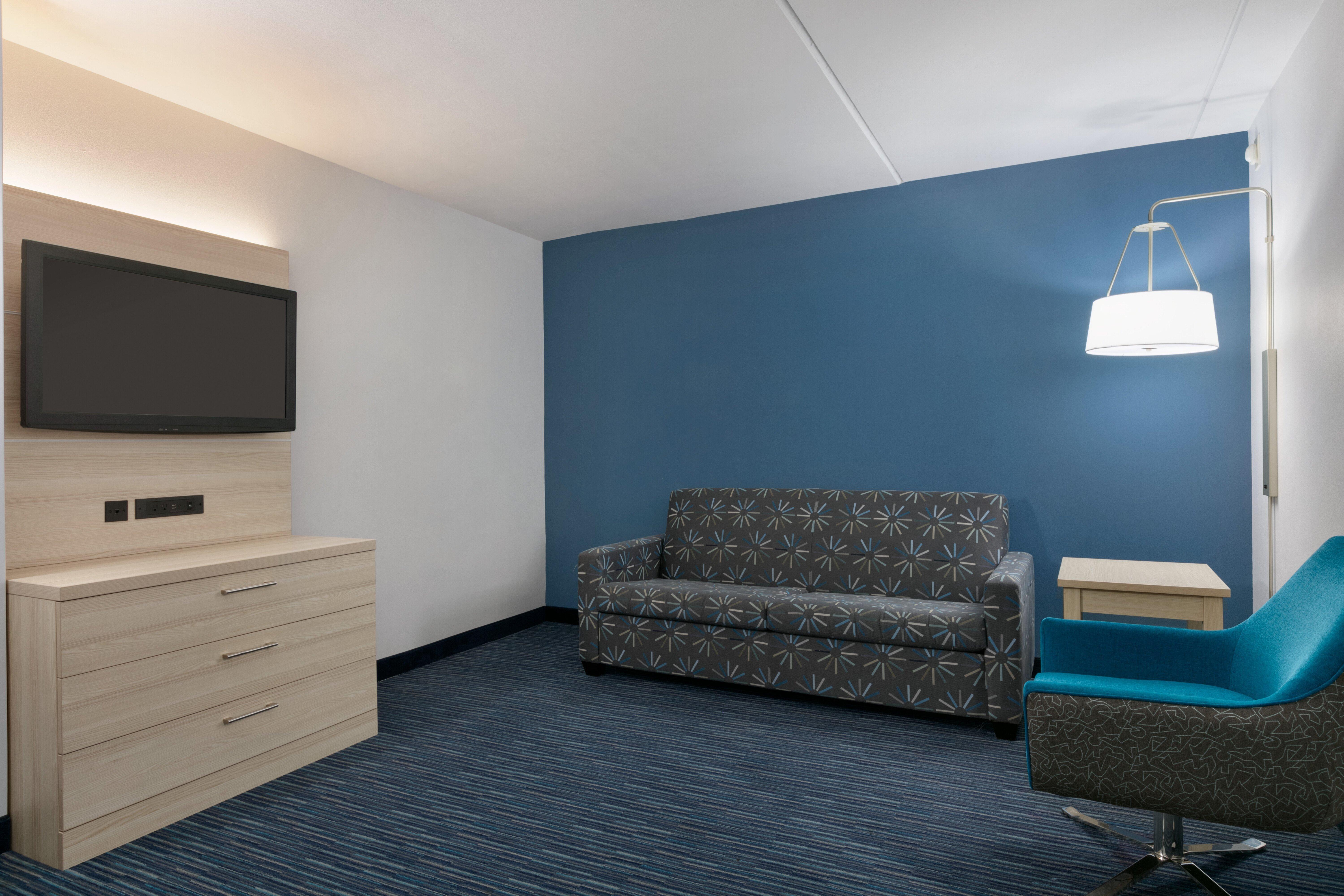 Holiday Inn Express Hotel & Suites Norfolk Airport By Ihg Екстериор снимка