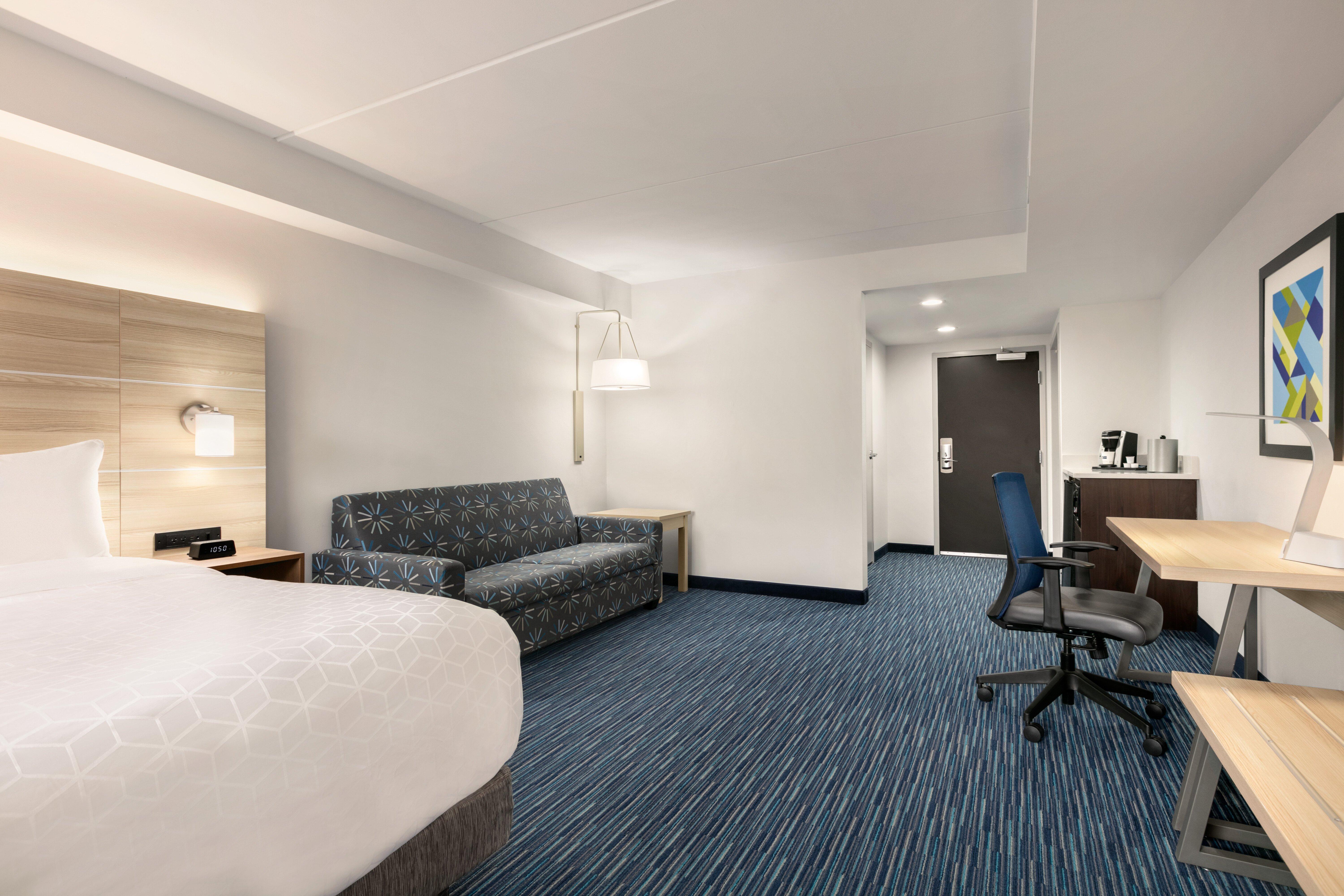 Holiday Inn Express Hotel & Suites Norfolk Airport By Ihg Екстериор снимка