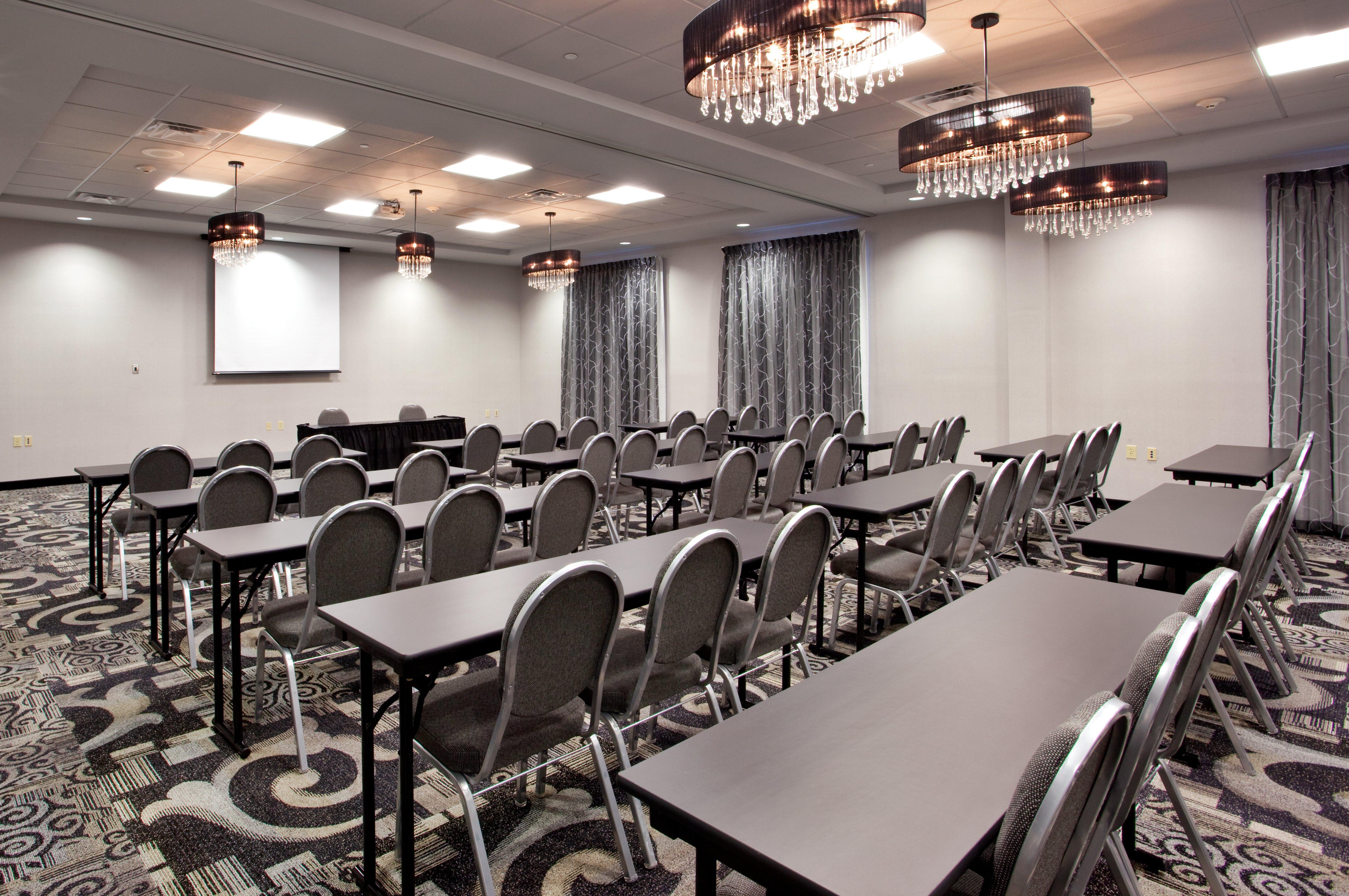 Holiday Inn Express Hotel & Suites Norfolk Airport By Ihg Екстериор снимка